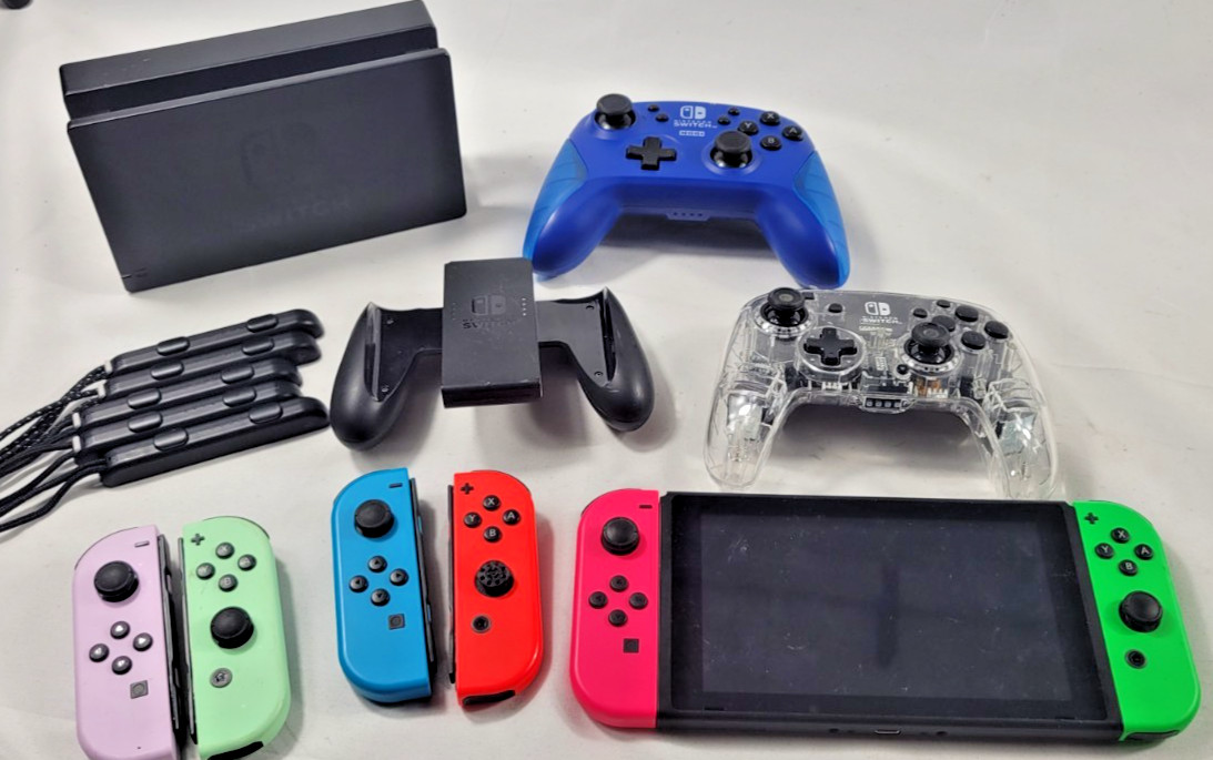 Nintendo Switch HAC-001-01 Handheld System with Accessories *Please Read*