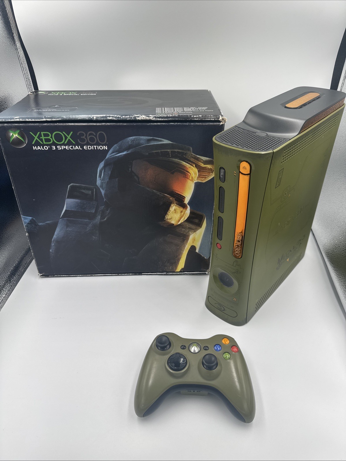 Halo 3 special edition xbox 360 console- Green Edition (read Description As Is )