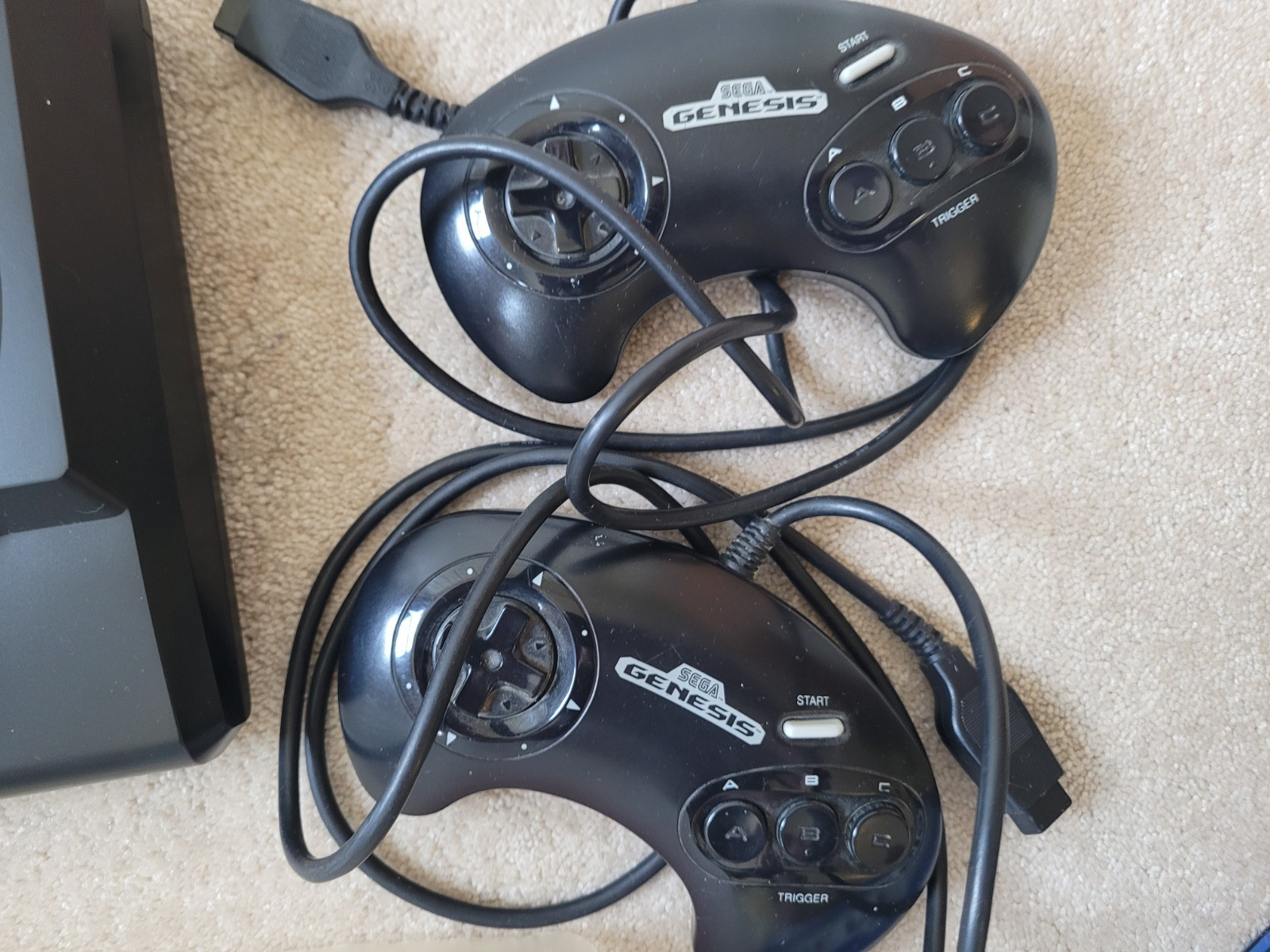 Sega Genesis 16 bit Console 1601 controllers cables box manual 1992