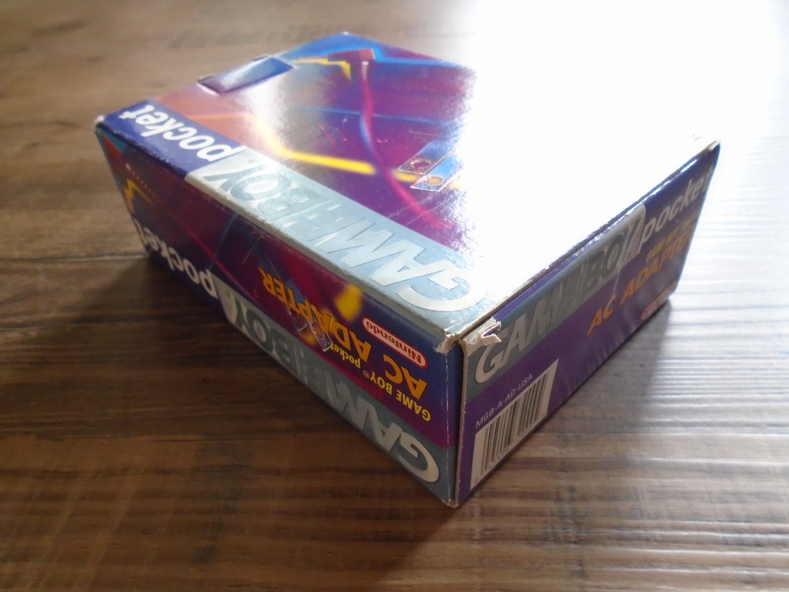 ONE OWNER, Virtually NEW Game Boy Pocket console w/case & AC Adapter with box!