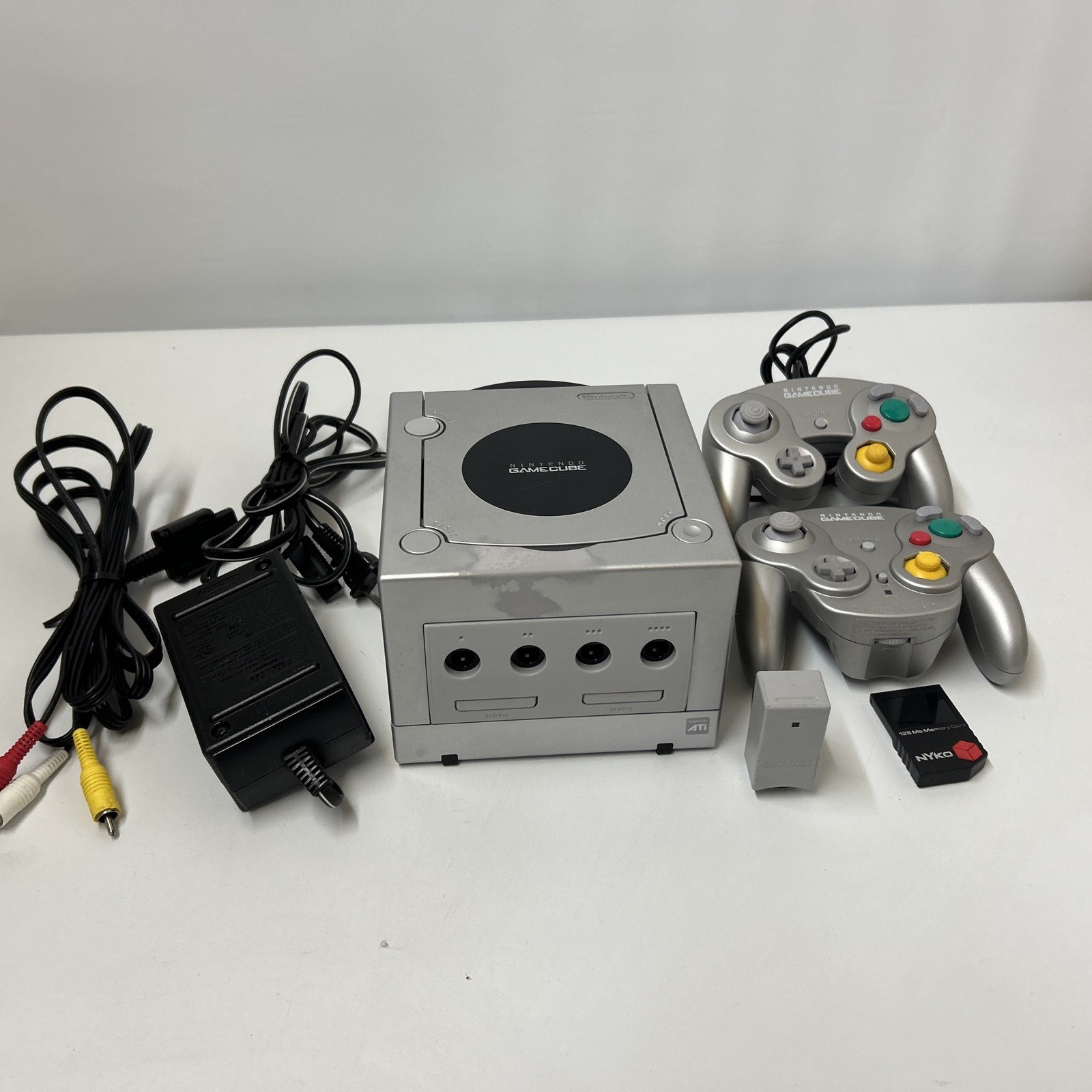 Nintendo GameCube Platinum Console Bundle DOL-101 – 2 Controllers Tested & Card