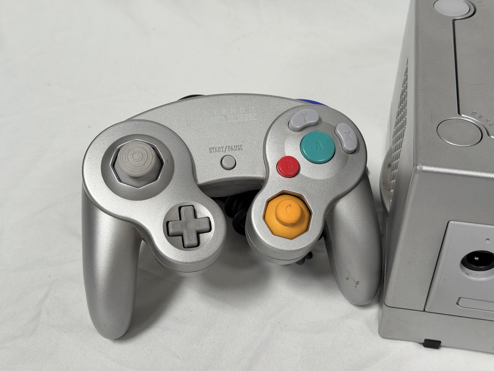 Nintendo GameCube Console Platinum Silver Console w/ Controller DOL-001 USA
