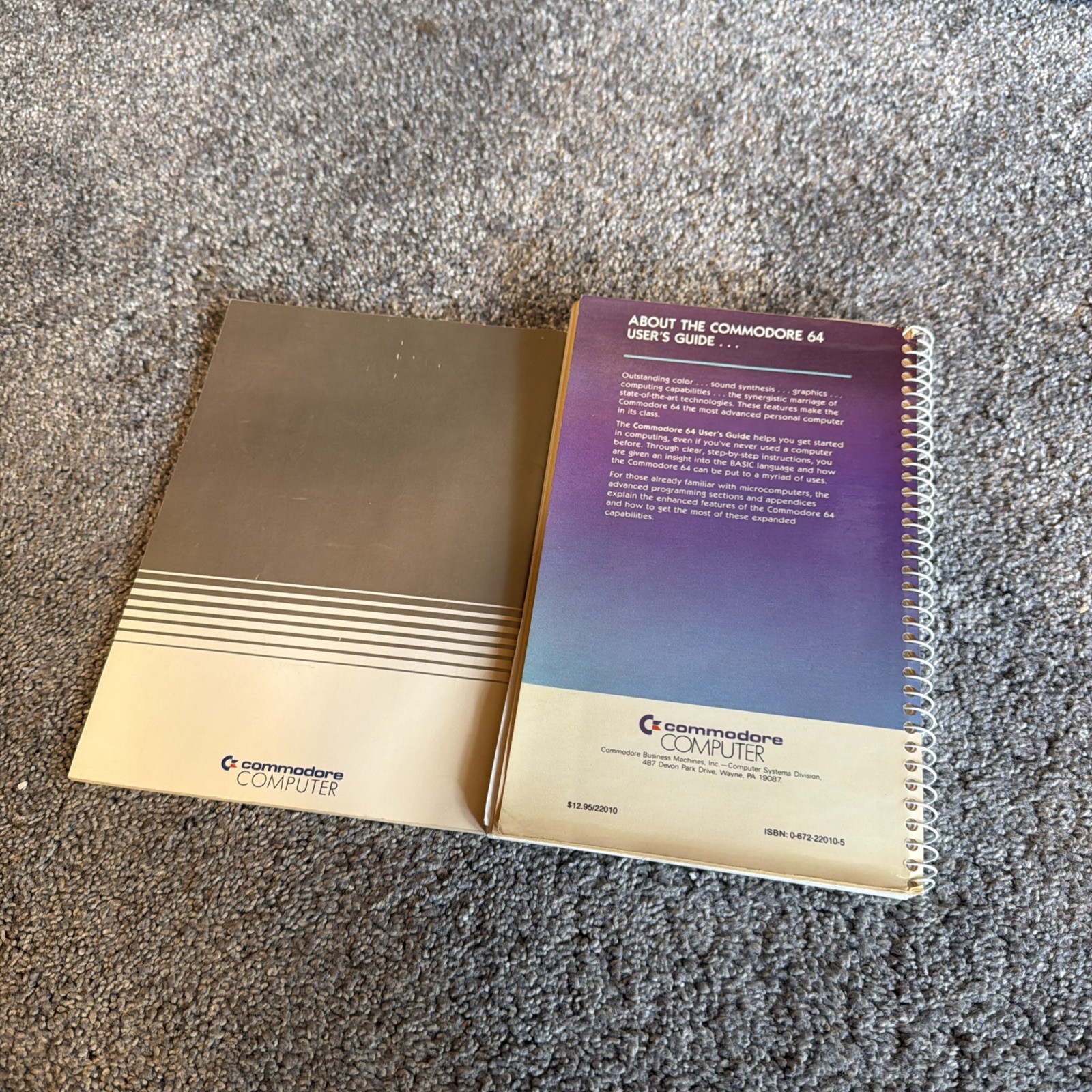 Commodore 64 Computer W/ 1541 And Lot Of Games, Manuals Etc READ