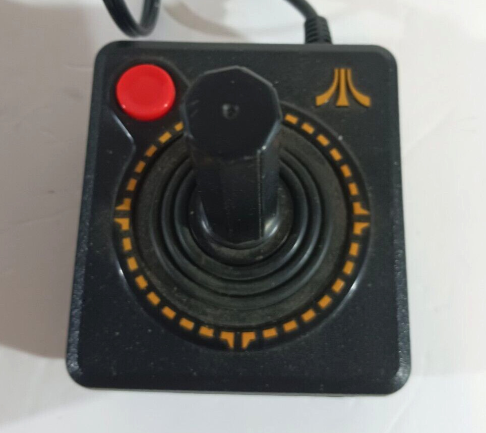 ATARI FLASHBACK 2 Classic Game CONSOLE TV Plug In 40 Built In Games +CONTROLLERS