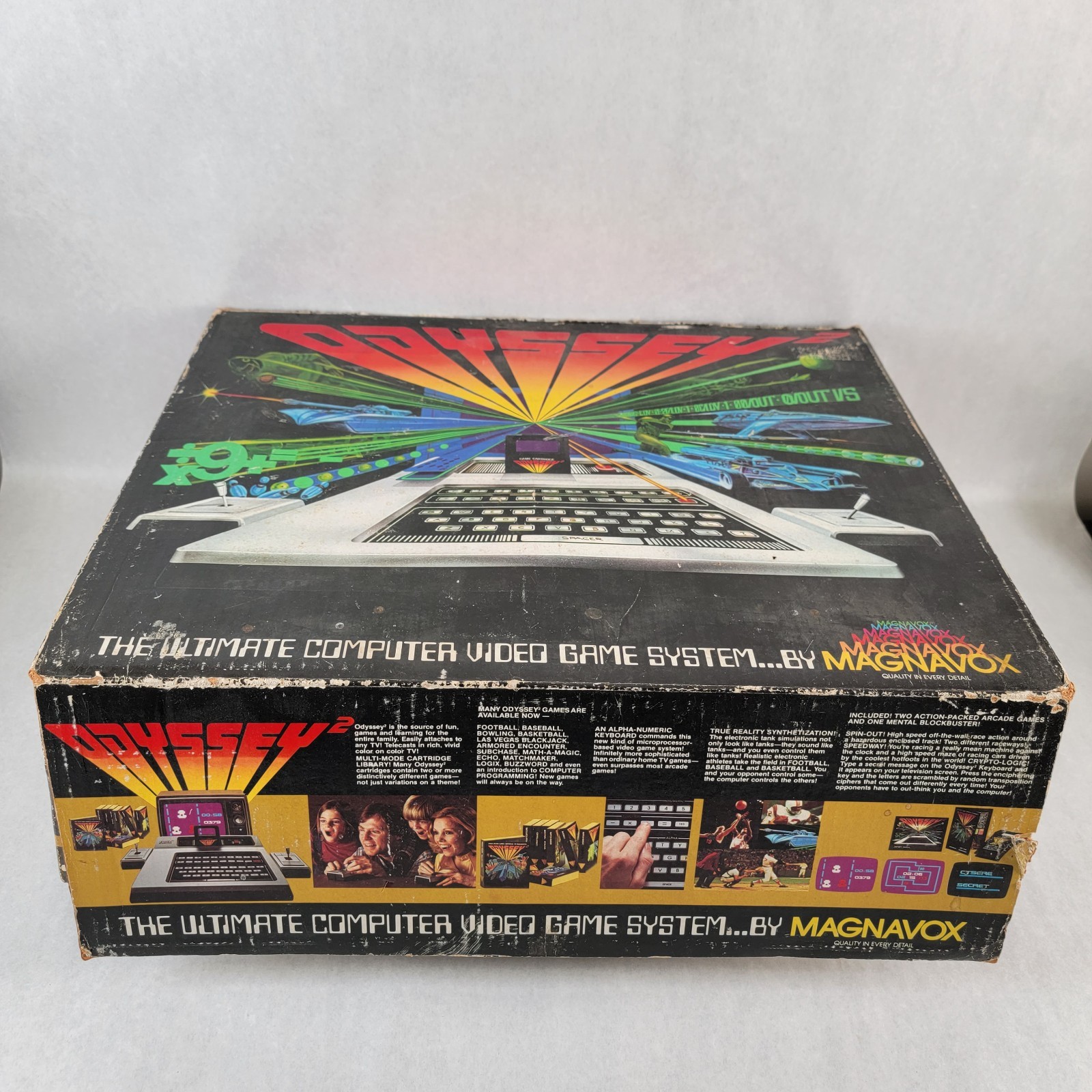 Magnavox Odyssey 2 Console Boxed w Controllers, Manuals and inserts USED