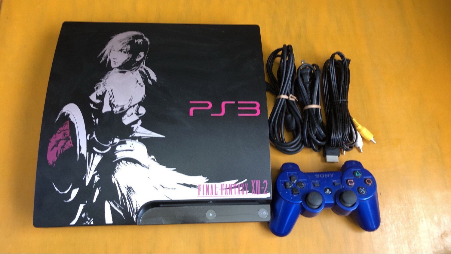 PS3 Final Fantasy XIII-2 LIGHTNING EDITION ver.2 320GB Console set