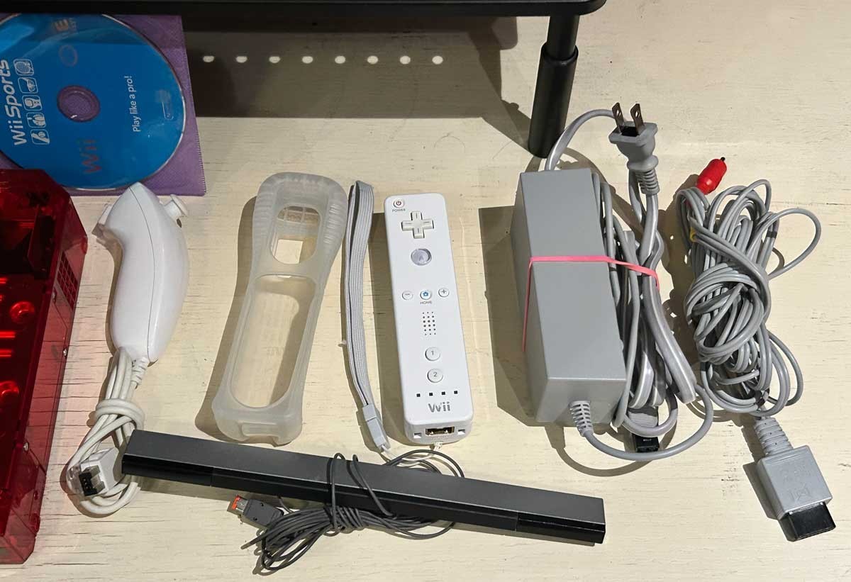 Reshell/Cleaned/*Customized Transparent Red Wii Console Bundle *READ DESCRIPTION