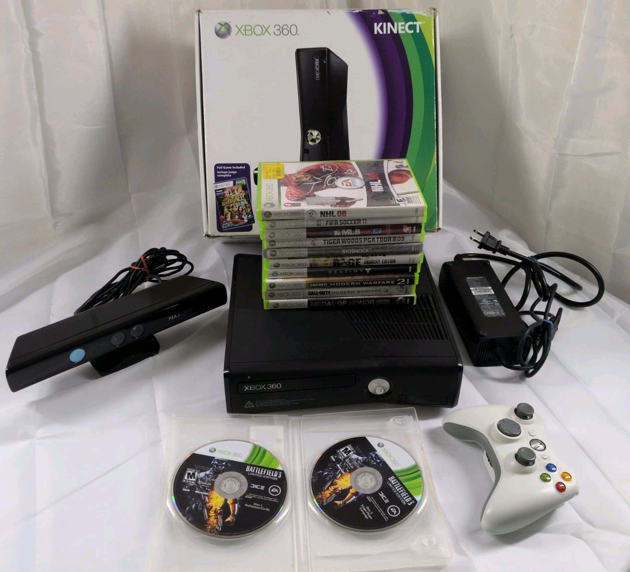 Microsoft Xbox 360 S Model 1439 Black Bundle w/ 11 Games Controller Kinect Box
