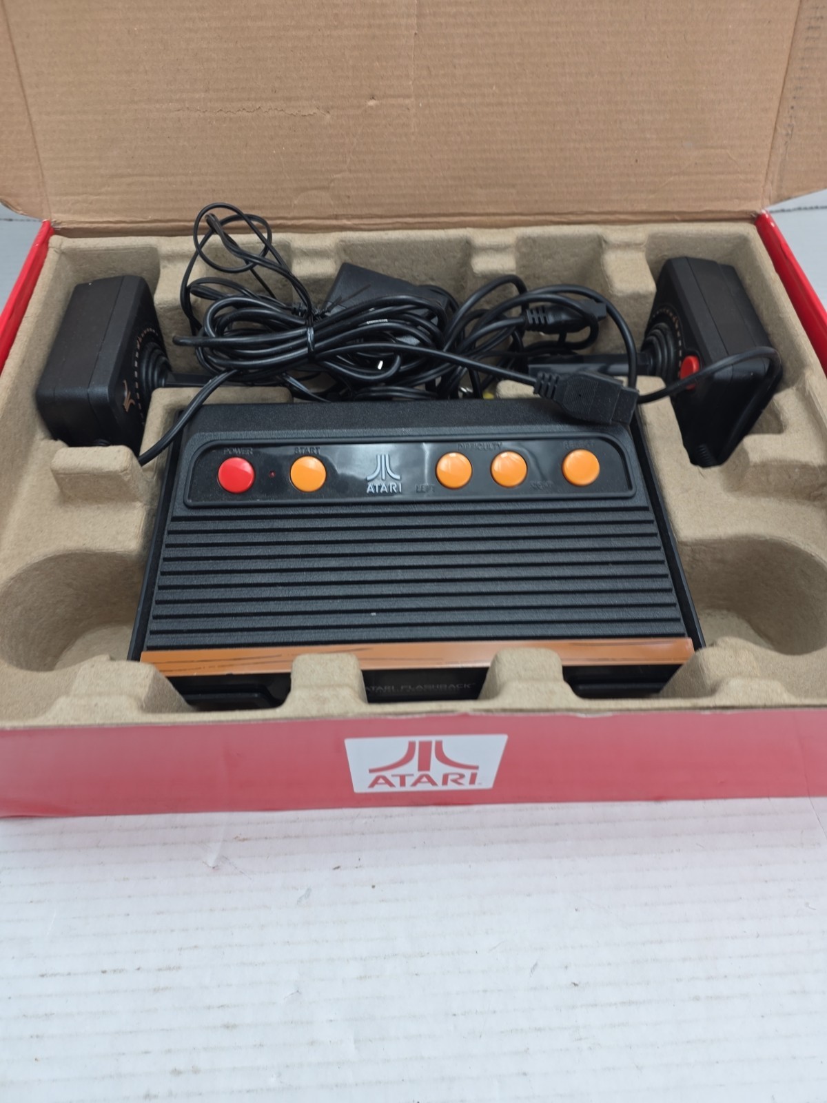 2017 Atari Flashback 8- 105 games built in AR3200 40th Anniversary Edition!