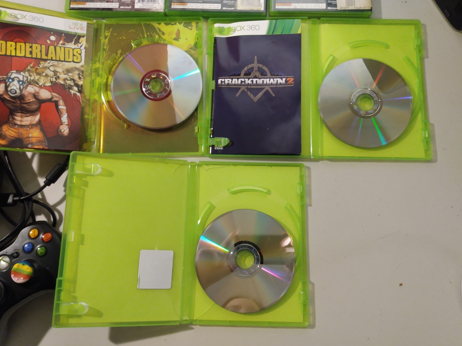 XBOX 360 including 2 controllers & group of games out of box READ DESCRIPTION