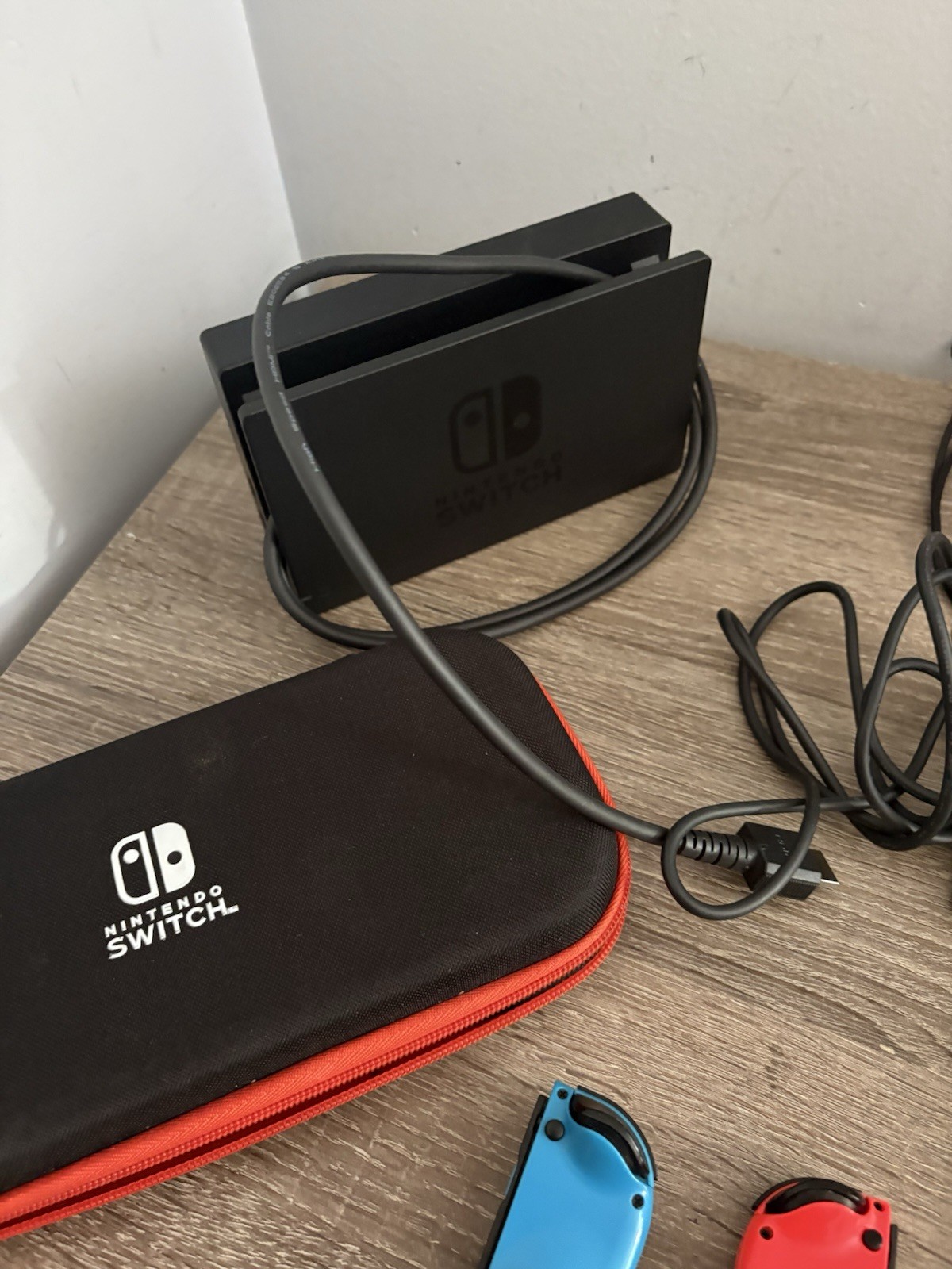 Nintendo Switch Model HAC-001 Console Bundle Tested & Reset + 2 Games