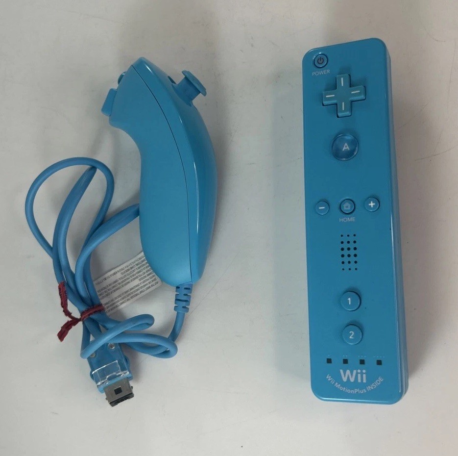 Wii RVL-001 Console Bundle Motion Plus & Hidden Mysteries Titanic Game TESTED