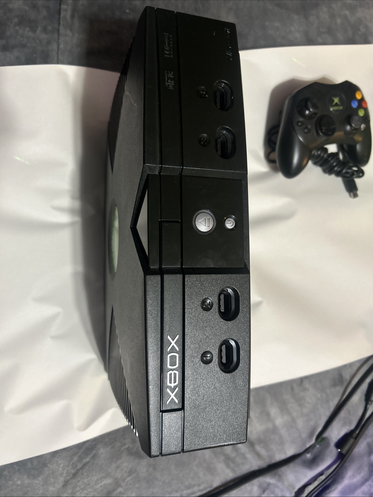 Original Xbox Great Condition Comes With Controller And Game. Don’t Have Tv Ar.￼