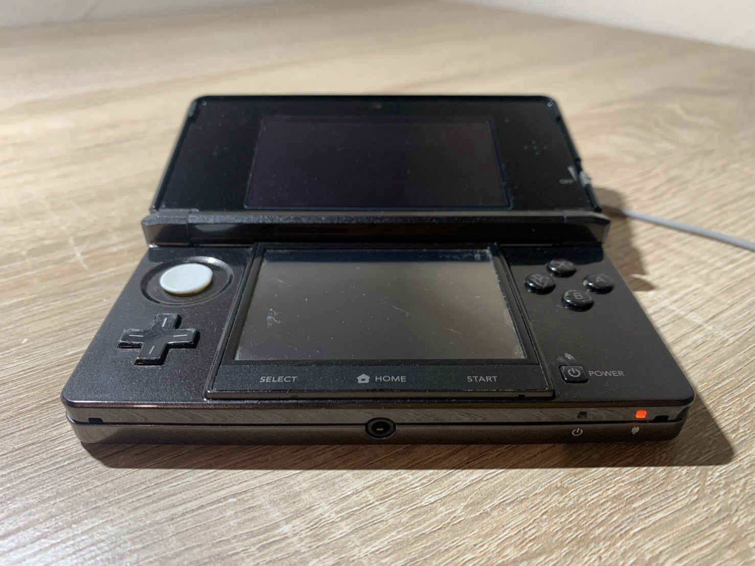 1007 Nintendo 3DS Cosmo Black Good TESTED