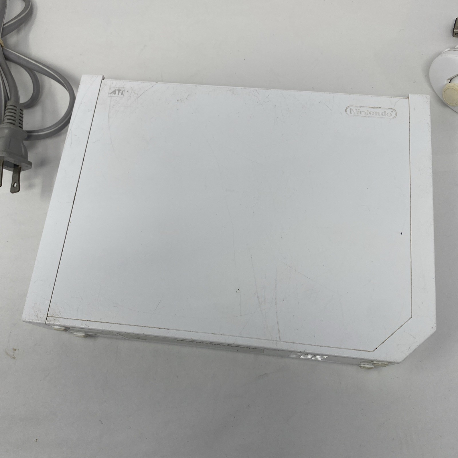 Wii Nintendo Console, Power Adapter FOR PARTS or Repair Powers On Untested