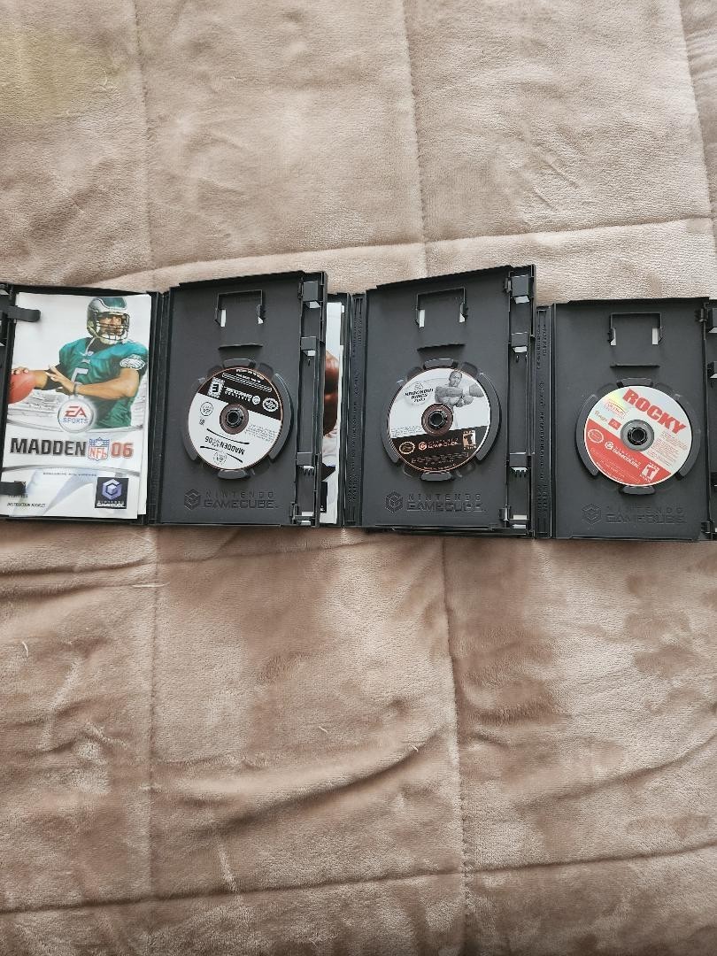 Nintendo GameCube Gaming System – Indigo with 16 games