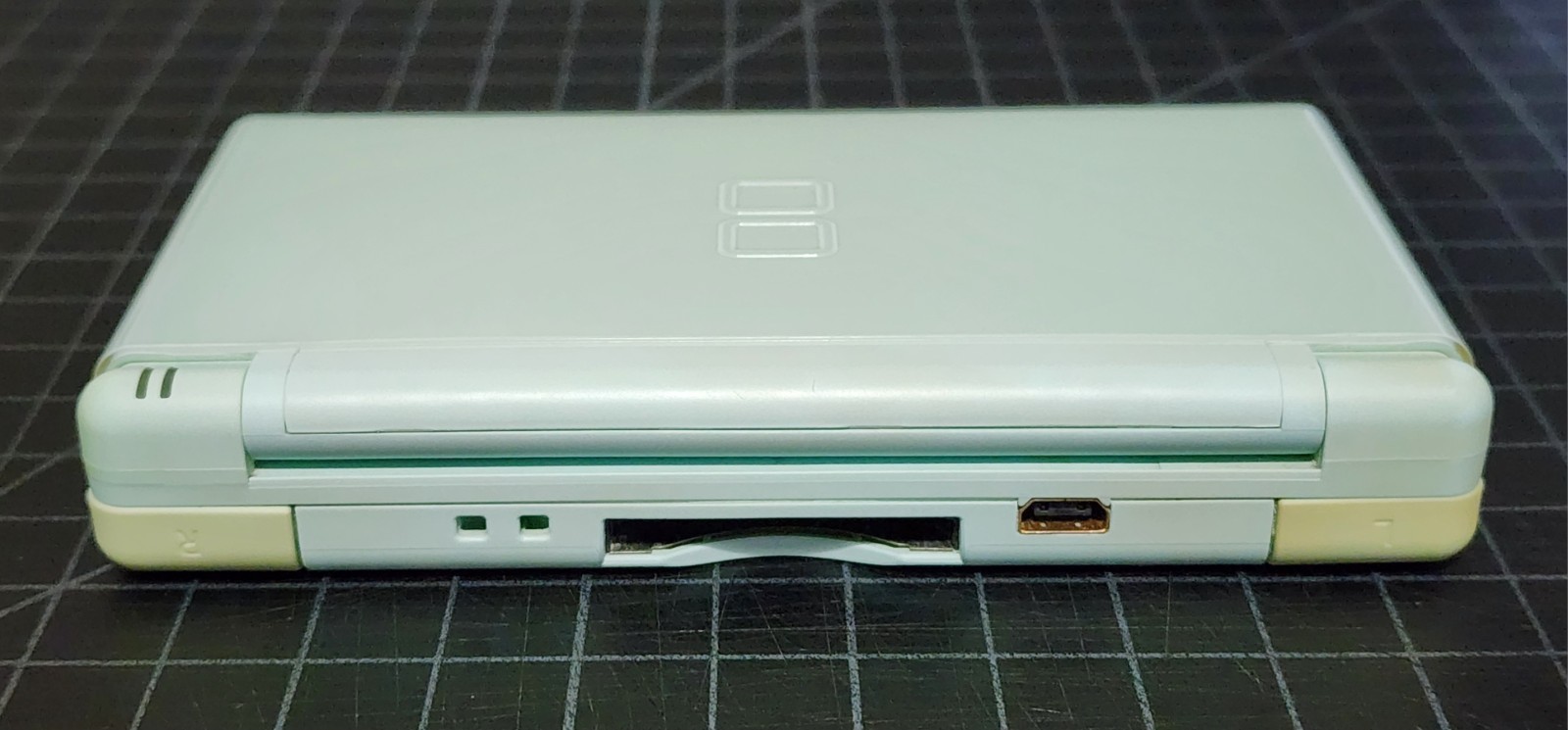 Nintendo DS Lite Handheld Console Ice Blue / Mint Green with Stylus T&W #USG-001