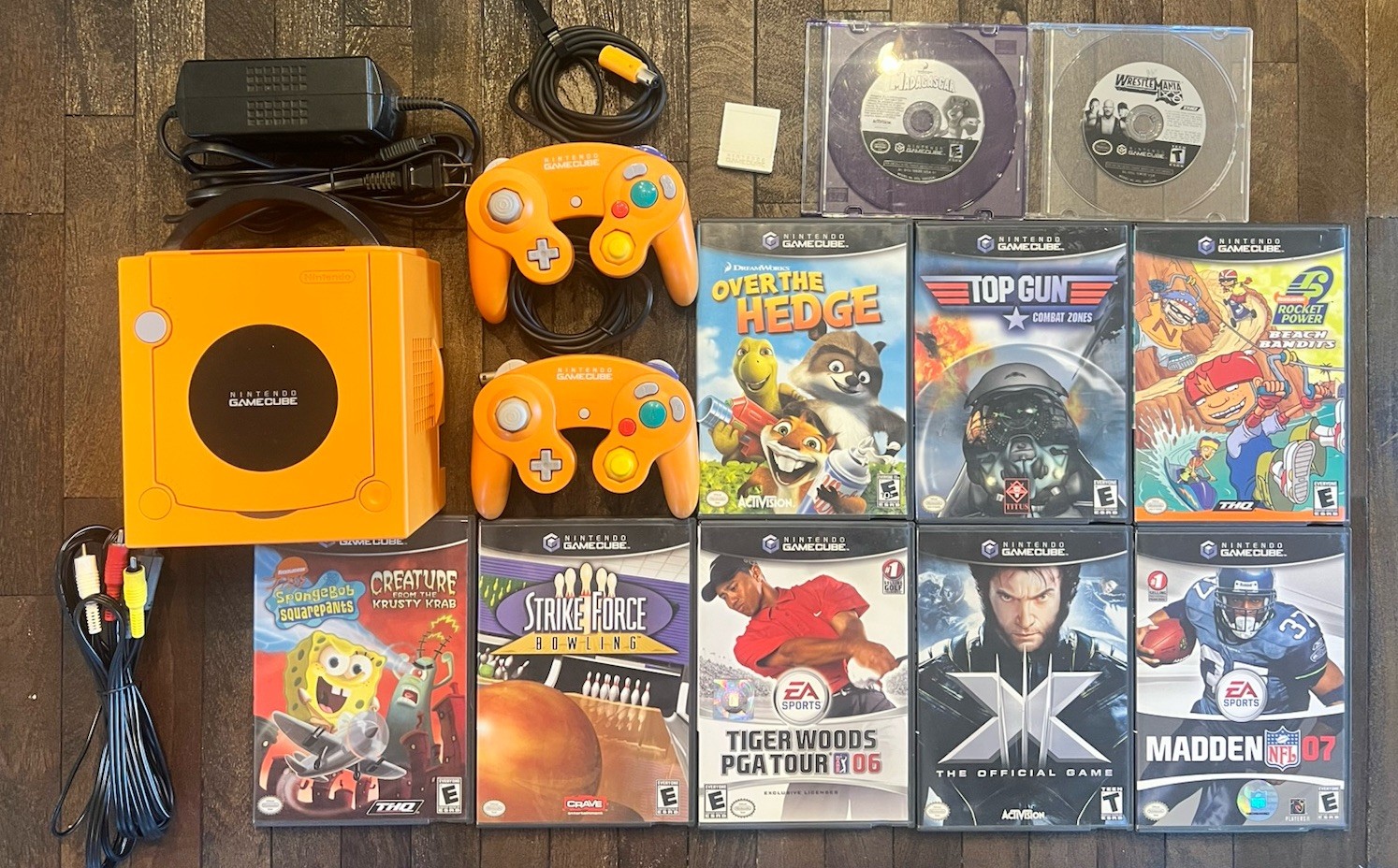 Nintendo GameCube Spice Orange Console Bundle US Region Mod 10 Games 2 Controls