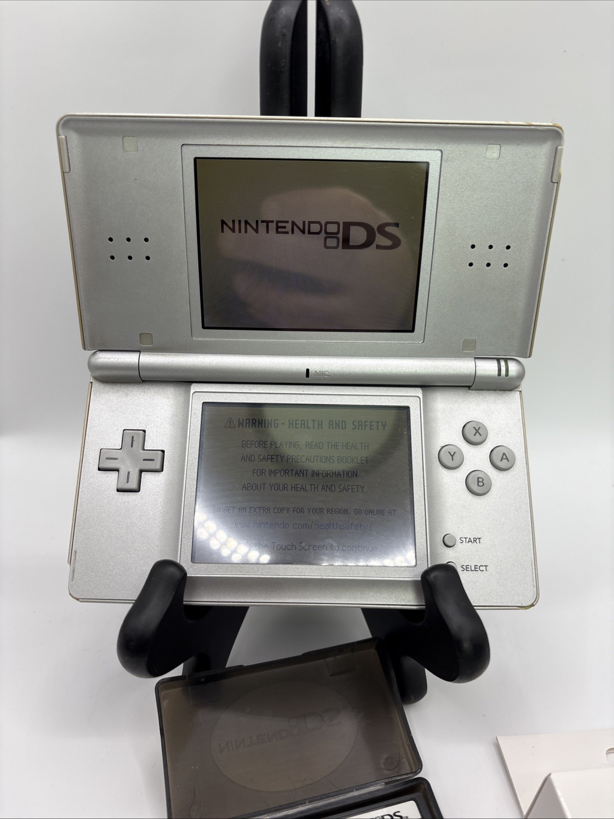 Nintendo DS Lite Console – Gray TESTED Bundle w/ Games+ Charger