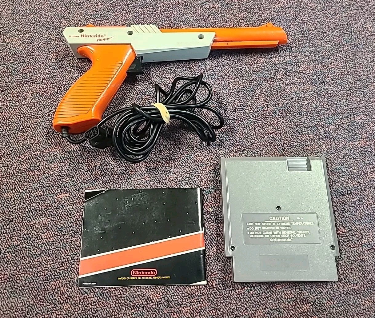Nintendo Entertainment System NES Action Set (Complete in Box!) Tested & Works!