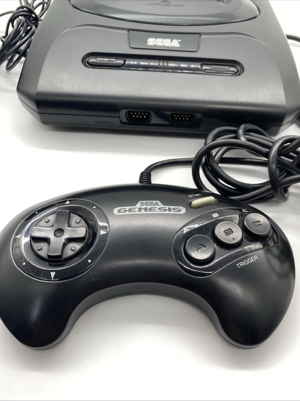 Sega Genesis Model 2 – MK-1631 Original OEM – Tested/Works W/Cords & Controller
