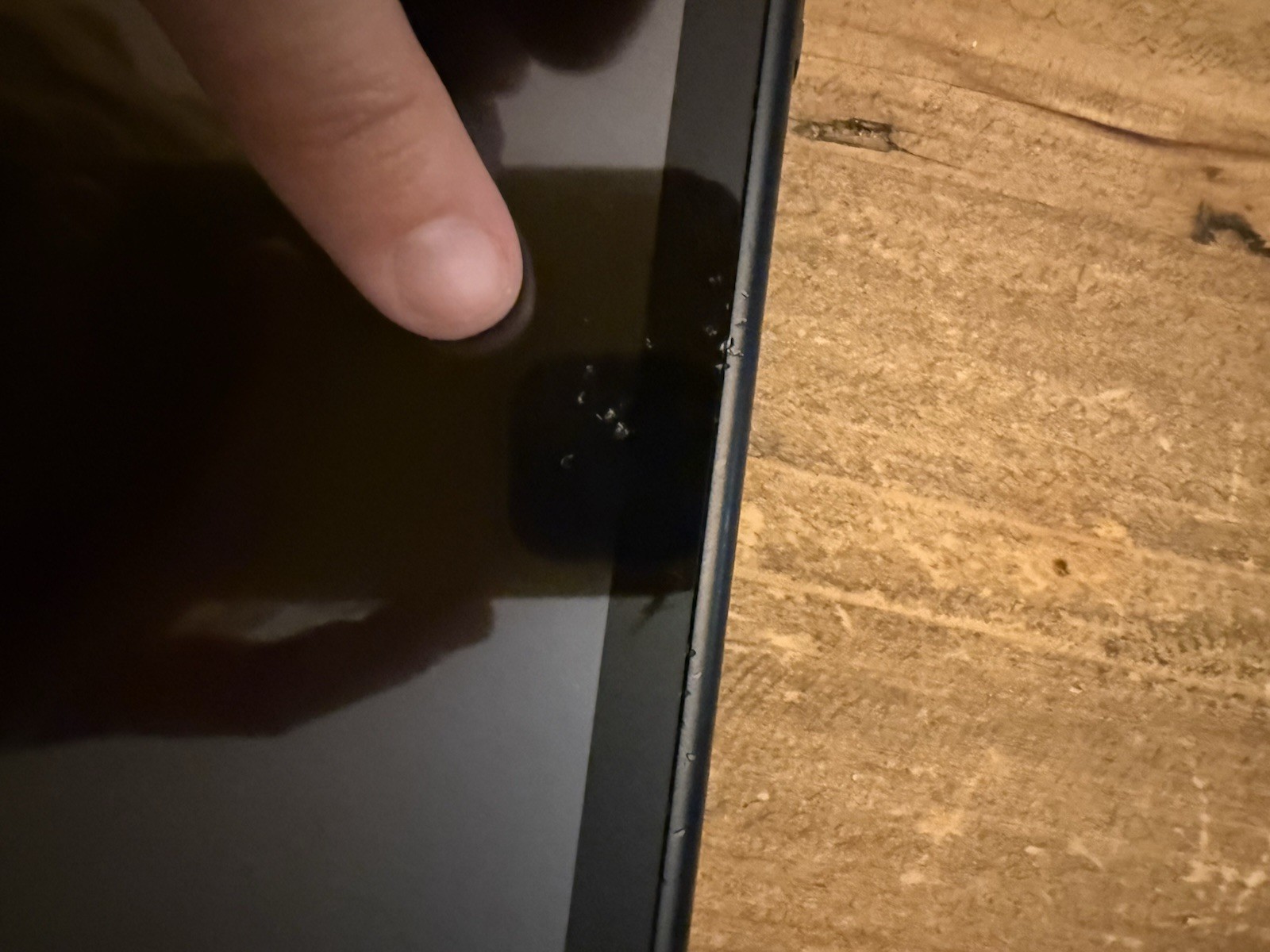Nintendo Switch – Used works Note! Dings in screen