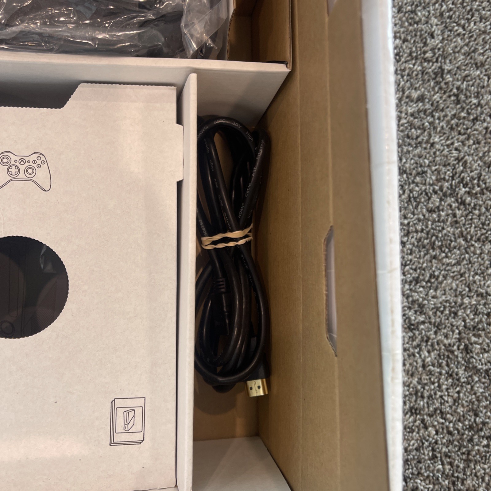 System – Microsoft Xbox 360 S 250GB (Slim) – In Box