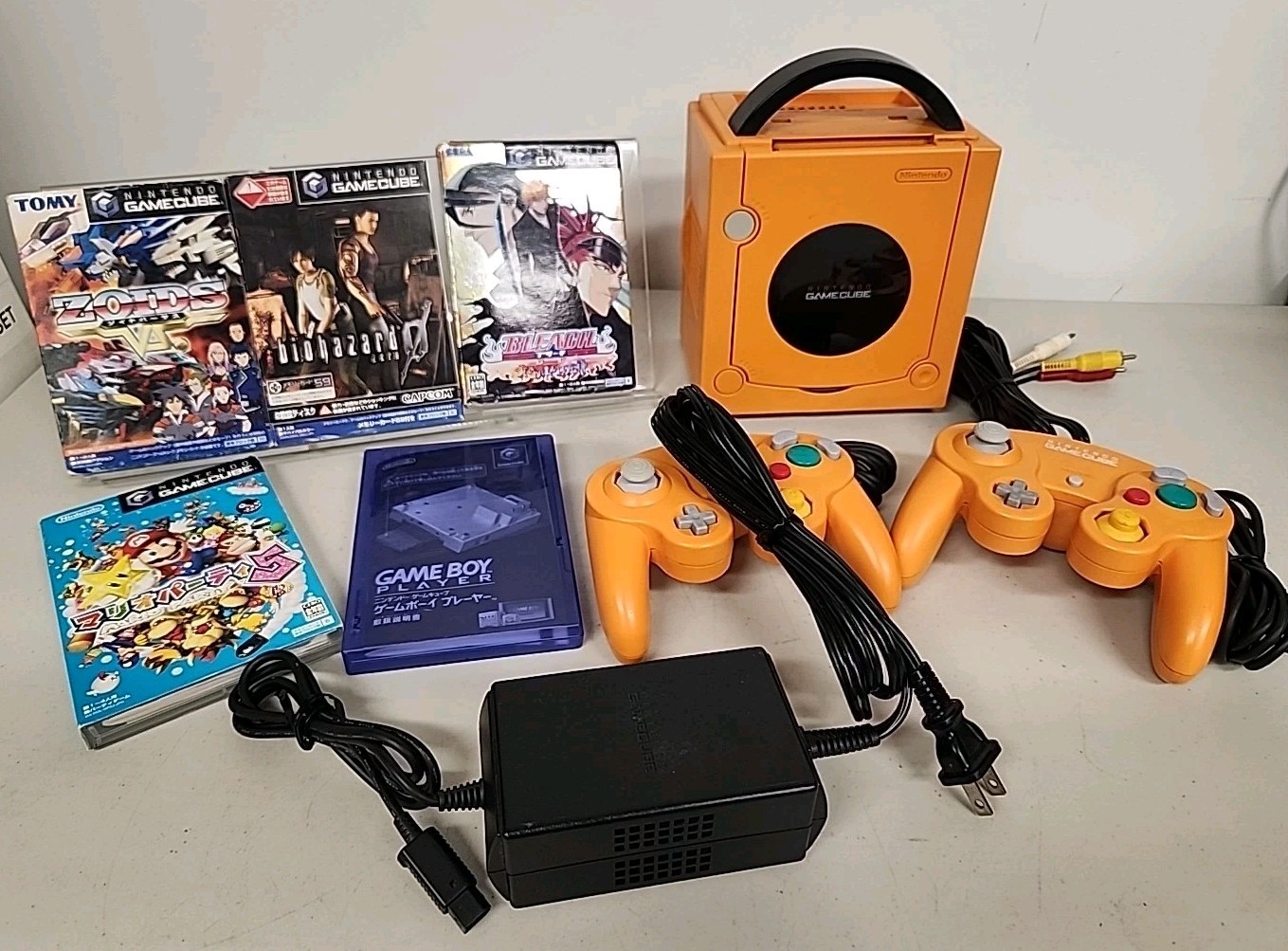 Nintendo Gamecube – Spice Orange – Gameboy Player and Disk – Japan Import
