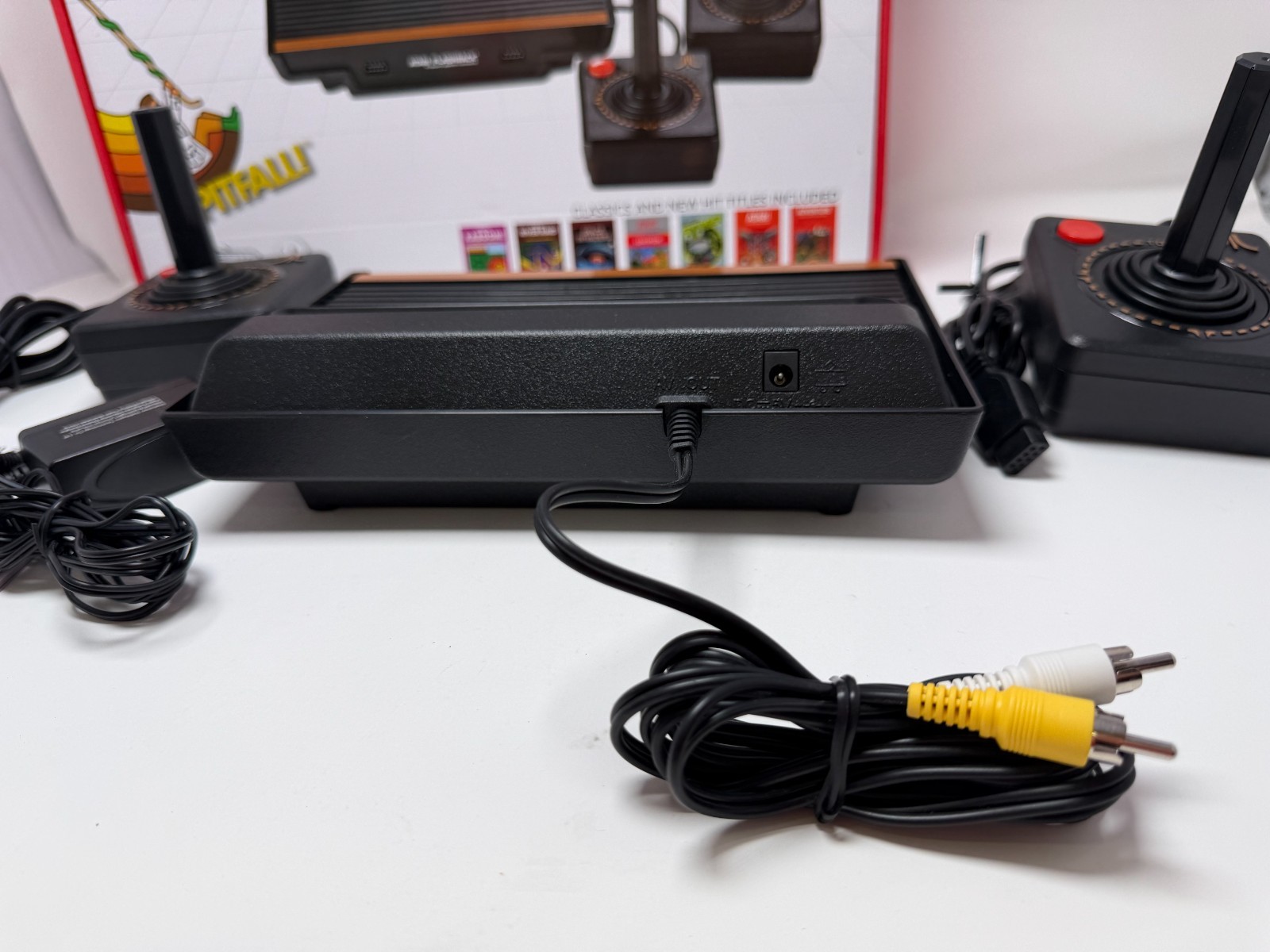Atari Flashback 8 Console 105 Built In Games 40th Anniversary Black (FVS035296)