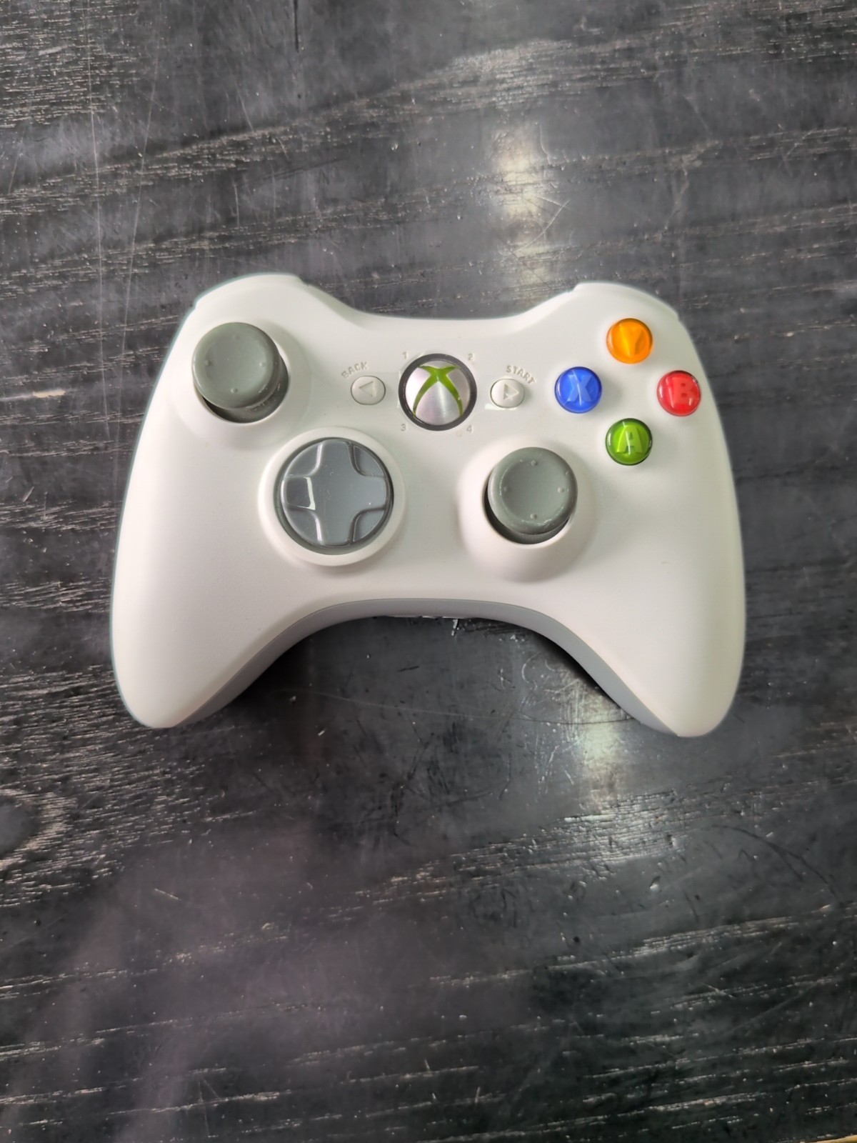 XBox 360 Matte White Video Game Console 15GB Very Clean Tested With Remote