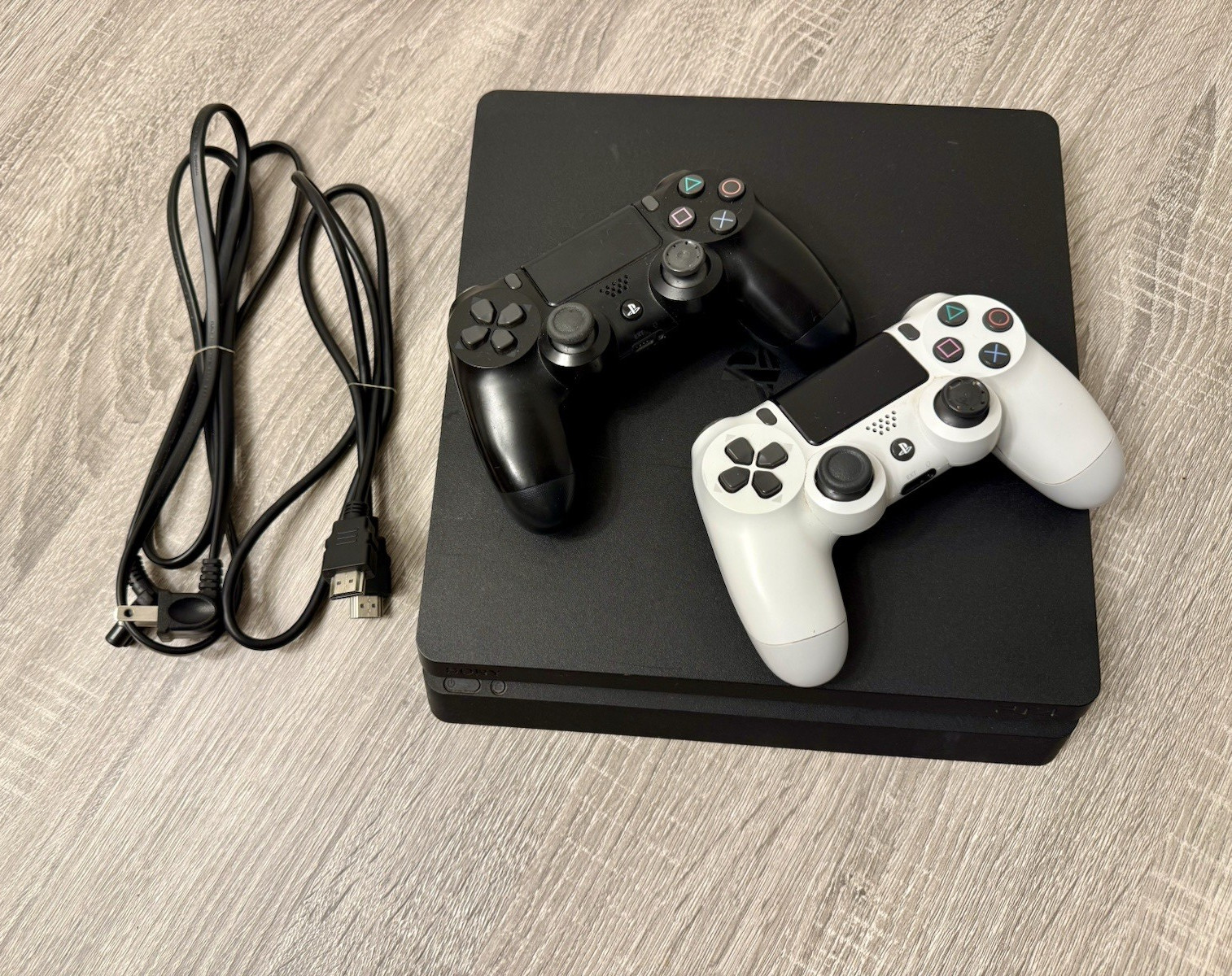 Sony PlayStation 4 Slim 500GB Console Black w/ 2 DualShock 4 Controllers Tested