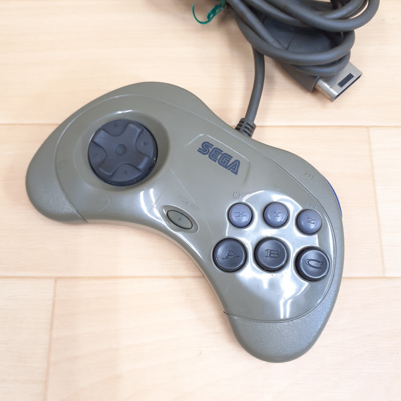 SEGA SATURN CONSOLE JAPAN with 2 Controllers 6 Games & Memory HST-3200 NTSC-J