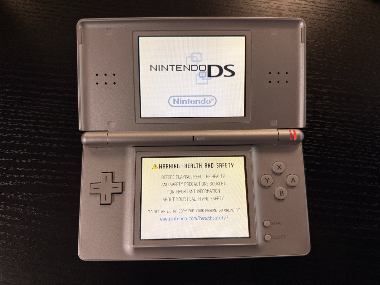 Nintendo DS Lite Silver Handheld Console USG-001 Tested Works Great -No Charger