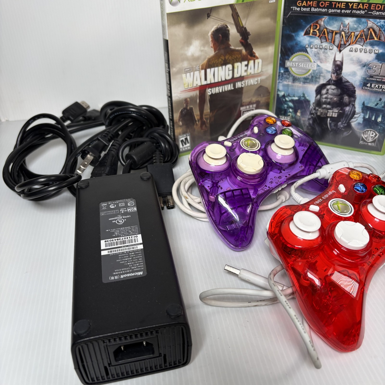 Microsoft Xbox 360 1439 Model S Console 4GB with 2 Wired Controllers & 2 Games