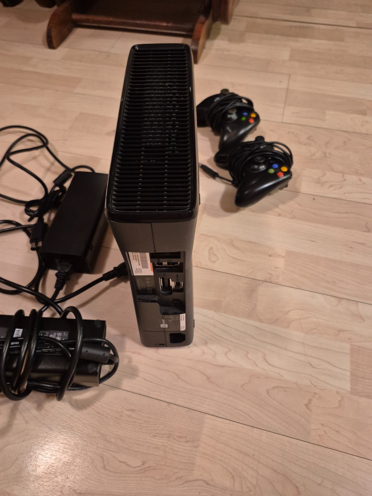 Microsoft Xbox 360 Kinect Bundle 250GB Matte Black Console