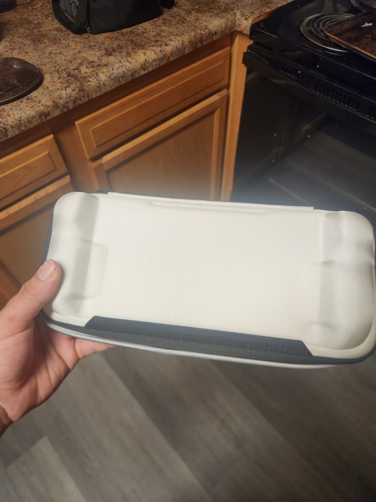 Steam deck 1tb OLED white limited edition