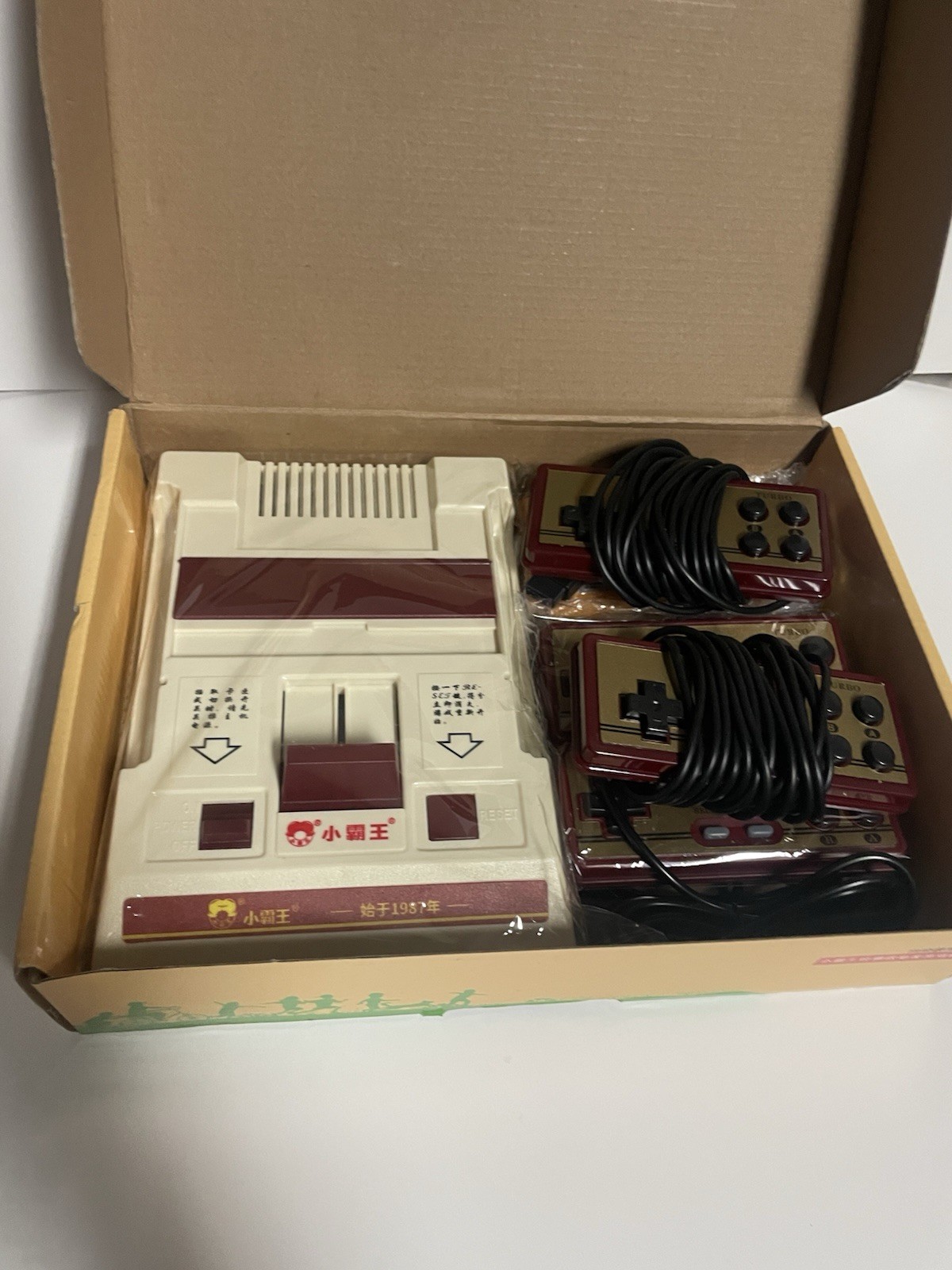 Subor D101 Video Game Console Beige Red 2 Player Composite RCA with Controllers