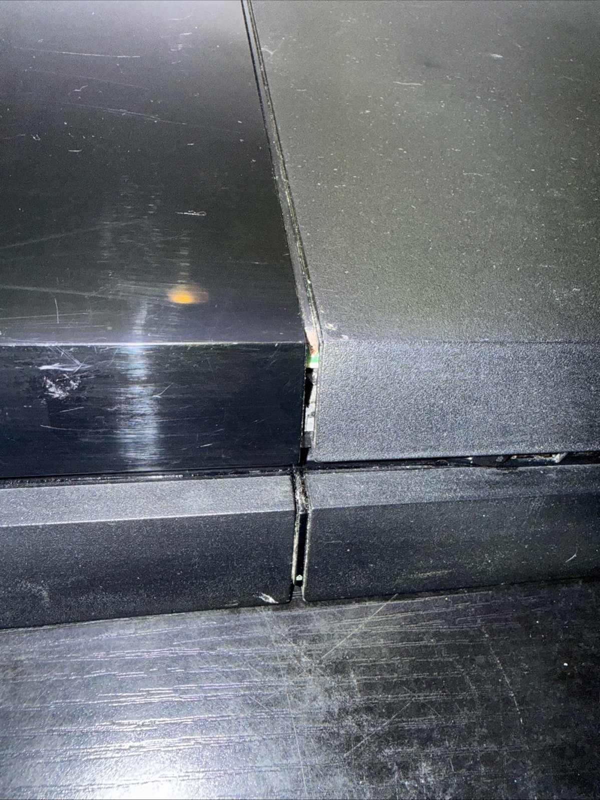 •Cosmetically Flawed•Sony Playstation 4 PS4 500GB 9.00 FW! Console