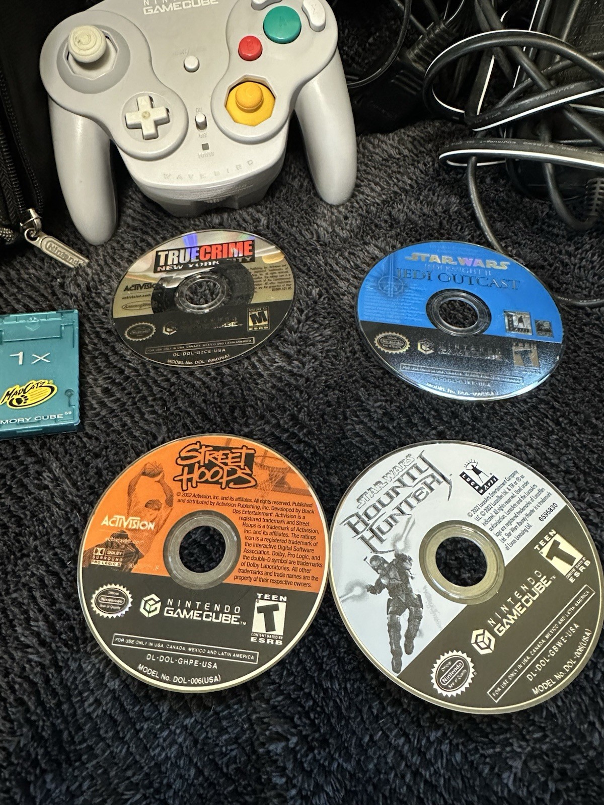 Nintendo DOL-001 Gamecube Home Console Lot With 4 Games- Silver READ