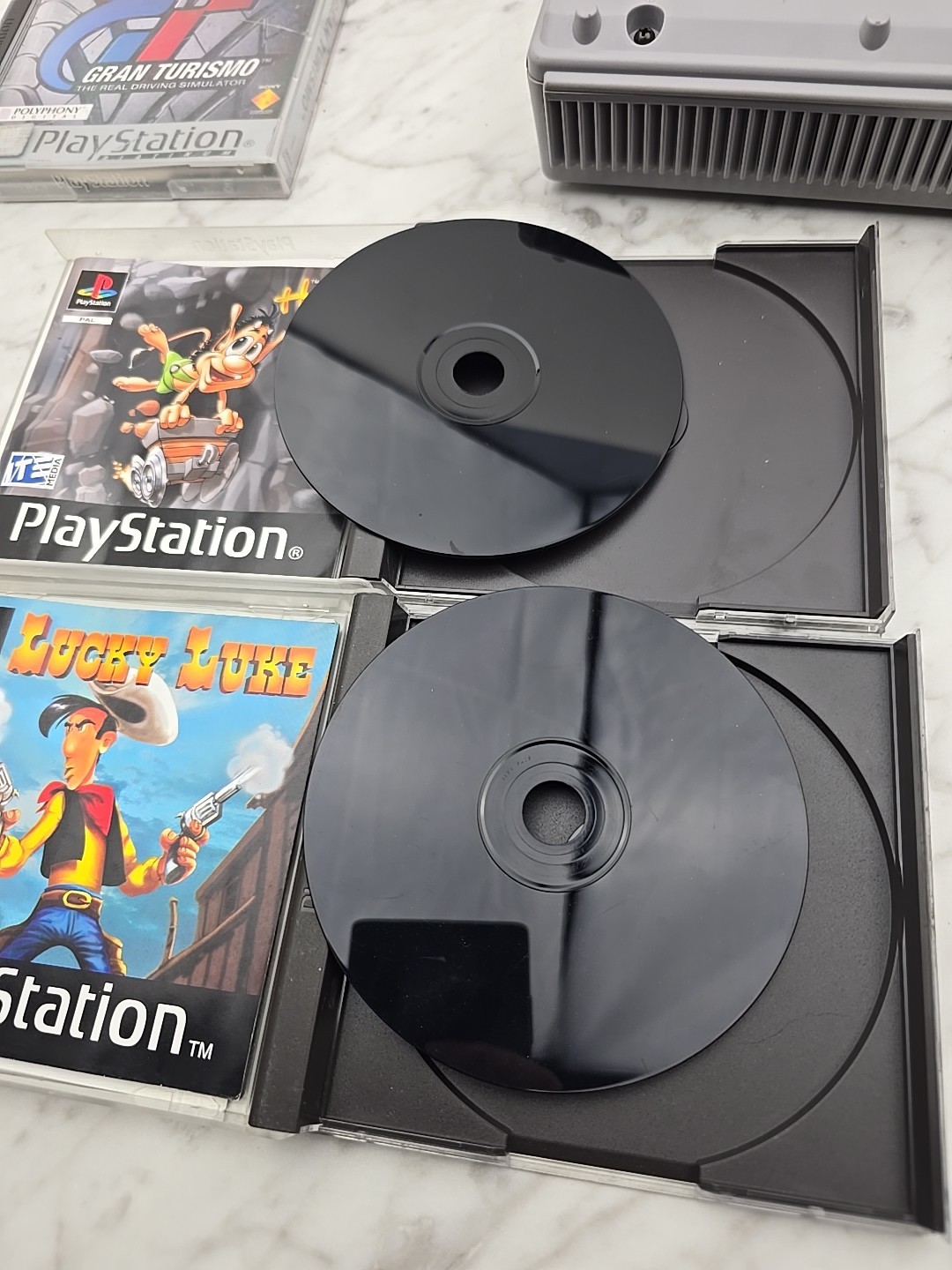 Untested For Parts Console PS1 Sony Playstation 1 PAL SCPH-7502 W/ Games