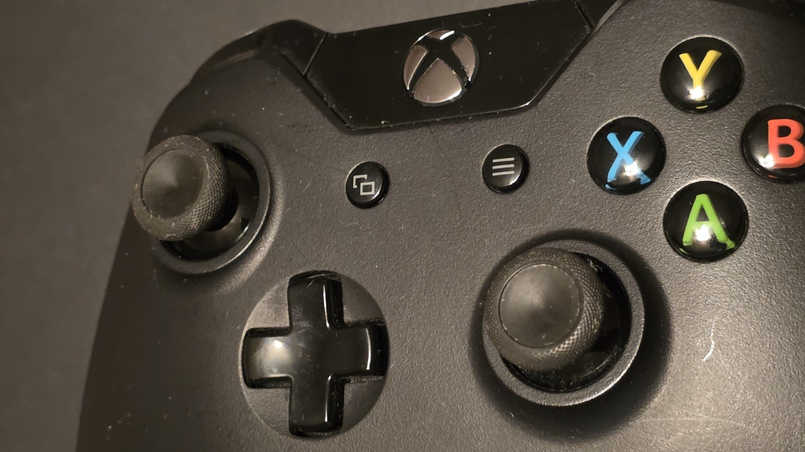 Microsoft Xbox One 1540 500GB Console – With Controller No Power Cable Or Hdmi