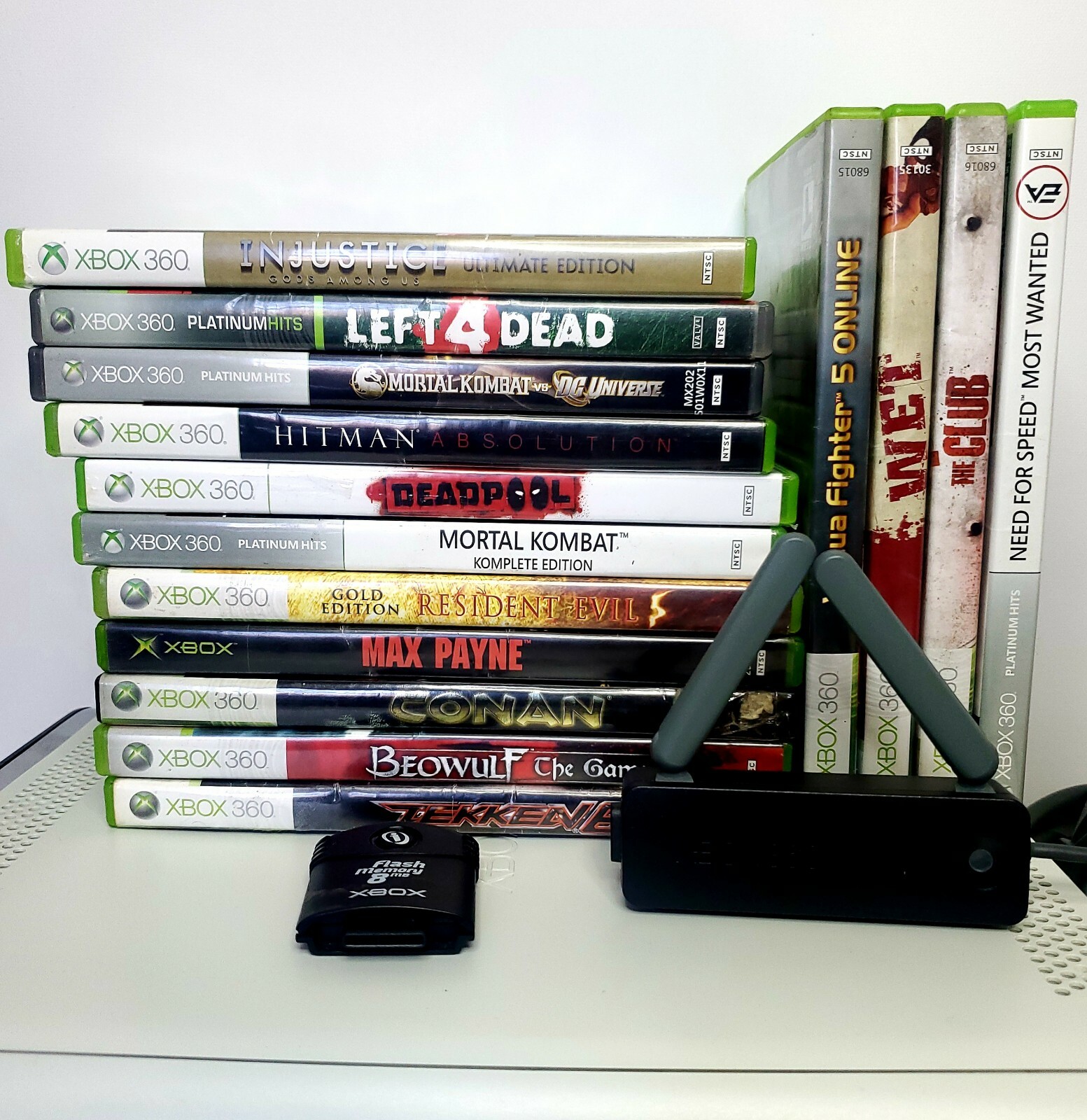 Microsoft Xbox 360 120GB Console Bundle Controller w/ Cords & 15 Games Adult