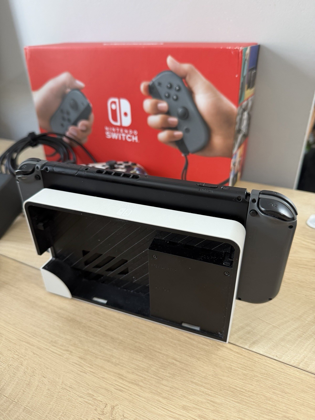 Nintendo Switch Zelda Bundle – Zelda Docking Station, Case, and Controller