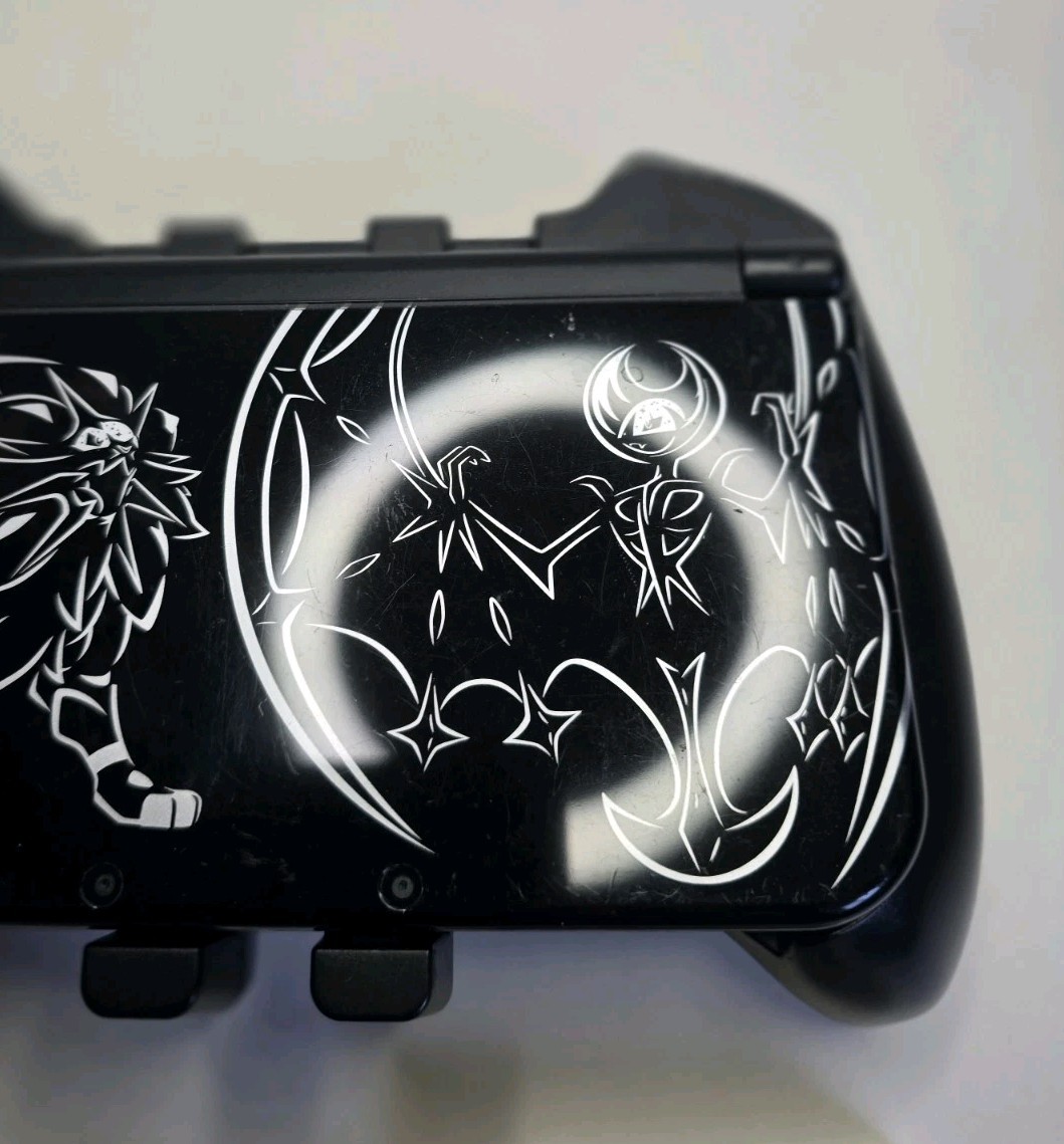 New Nintendo 3DS XL Console Pokemon Solgaleo Lunala + Rare Hori Grip
