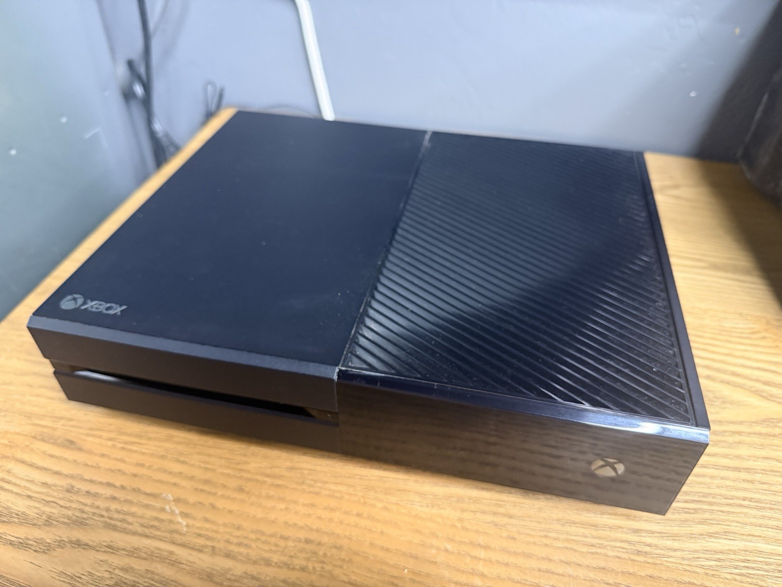 Microsoft Xbox One 1540 500GB Console Black 1080p Wi-Fi w/ Power brick