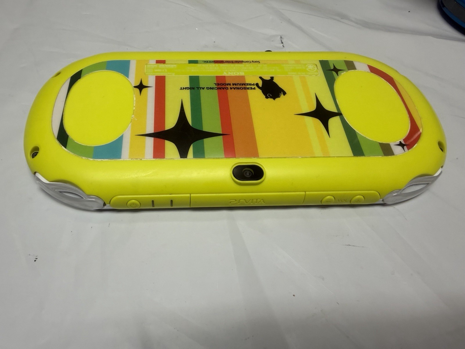 Sony PlayStation PS Vita PCH-2000 Persona 4 Dancing All Night Limited Edition