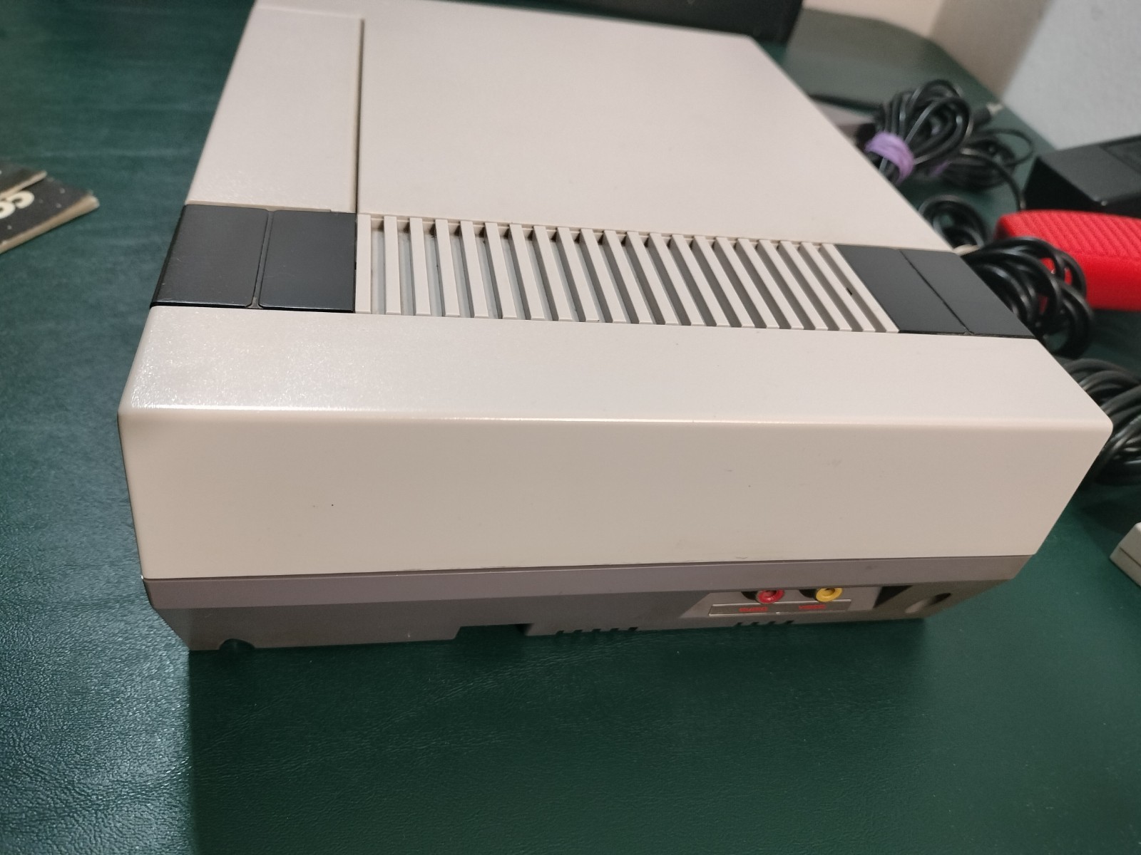 Nintendo NES Action Set Console Complete In Box NES-001 CIB Tested 1985 Orange