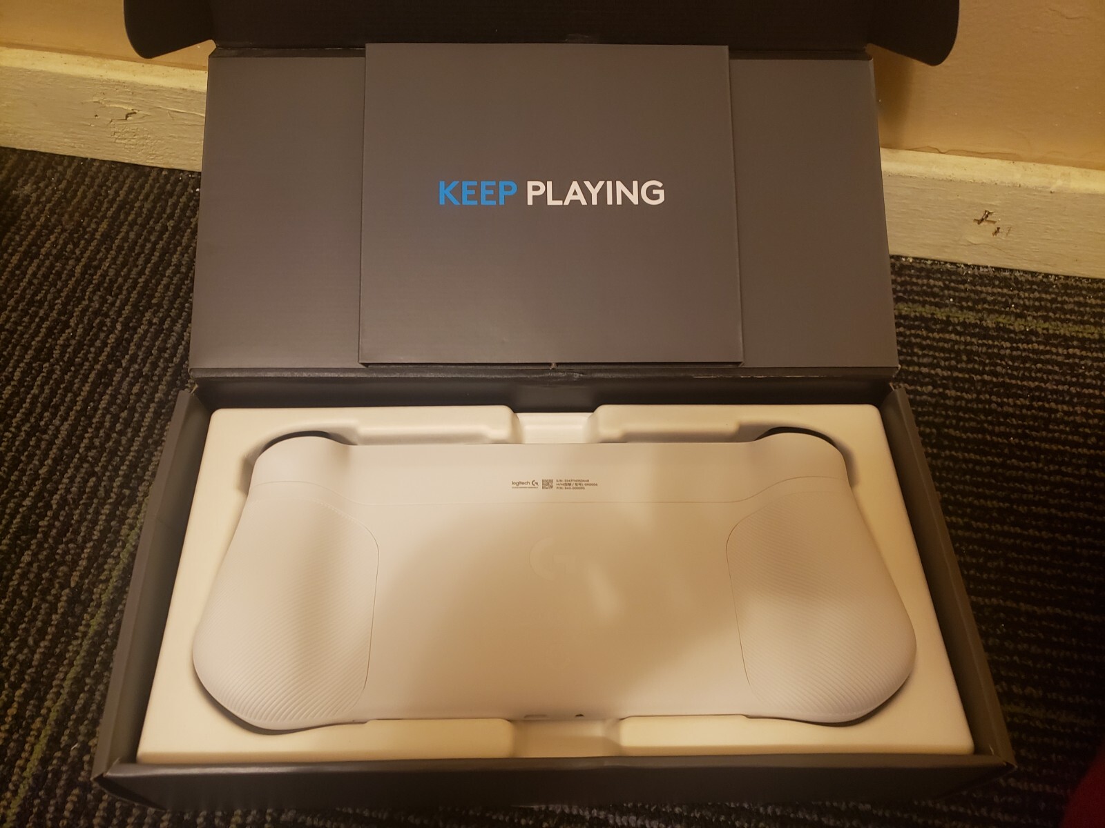 Logitech G Cloud Gaming Handheld , Portable Gaming Console