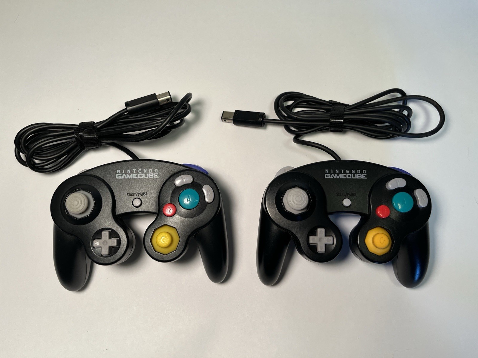 Nintendo GameCube DOL-001 Console Bundle 2 OEM Controllers + CIB Game WORKING