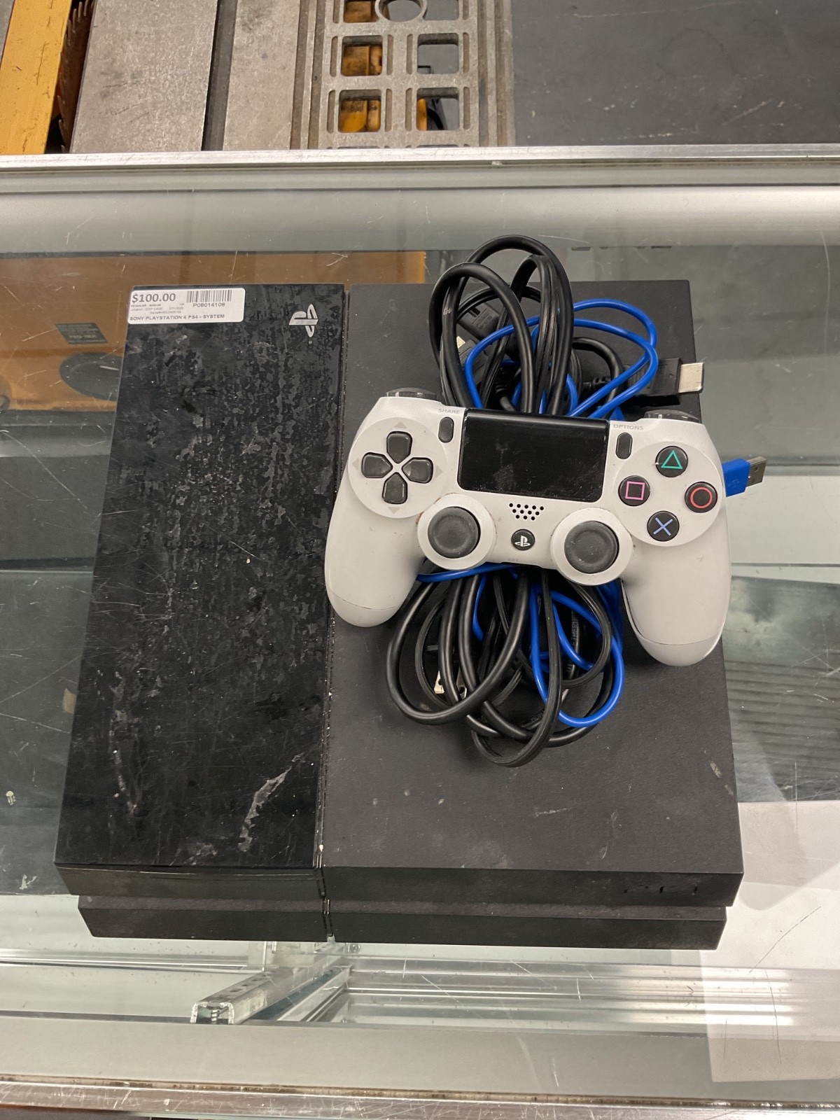 Sony PlayStation 4 (CUH-1115A) Black 500GB W/controller